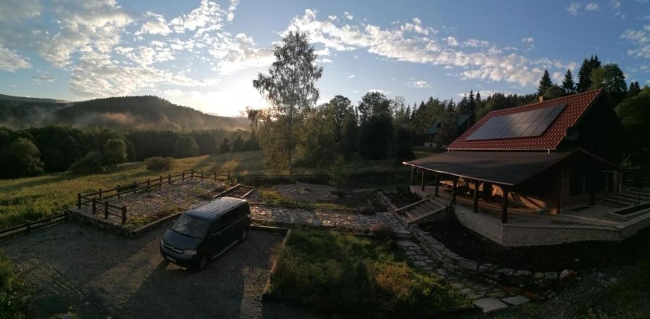 Chata Nad Dzika Orlica Z Jacuzzi Poniatow Extérieur photo
